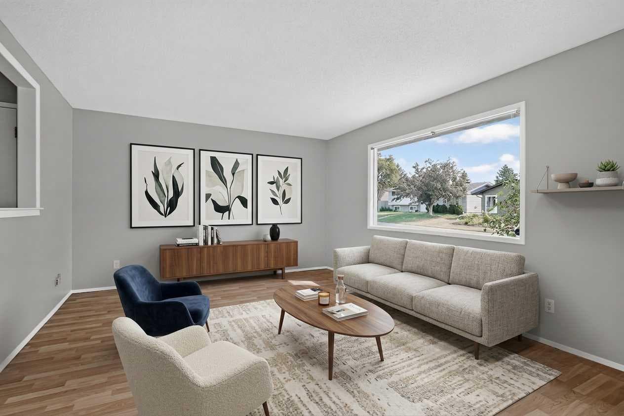 7935 Huntwick Hill NE — photo 4