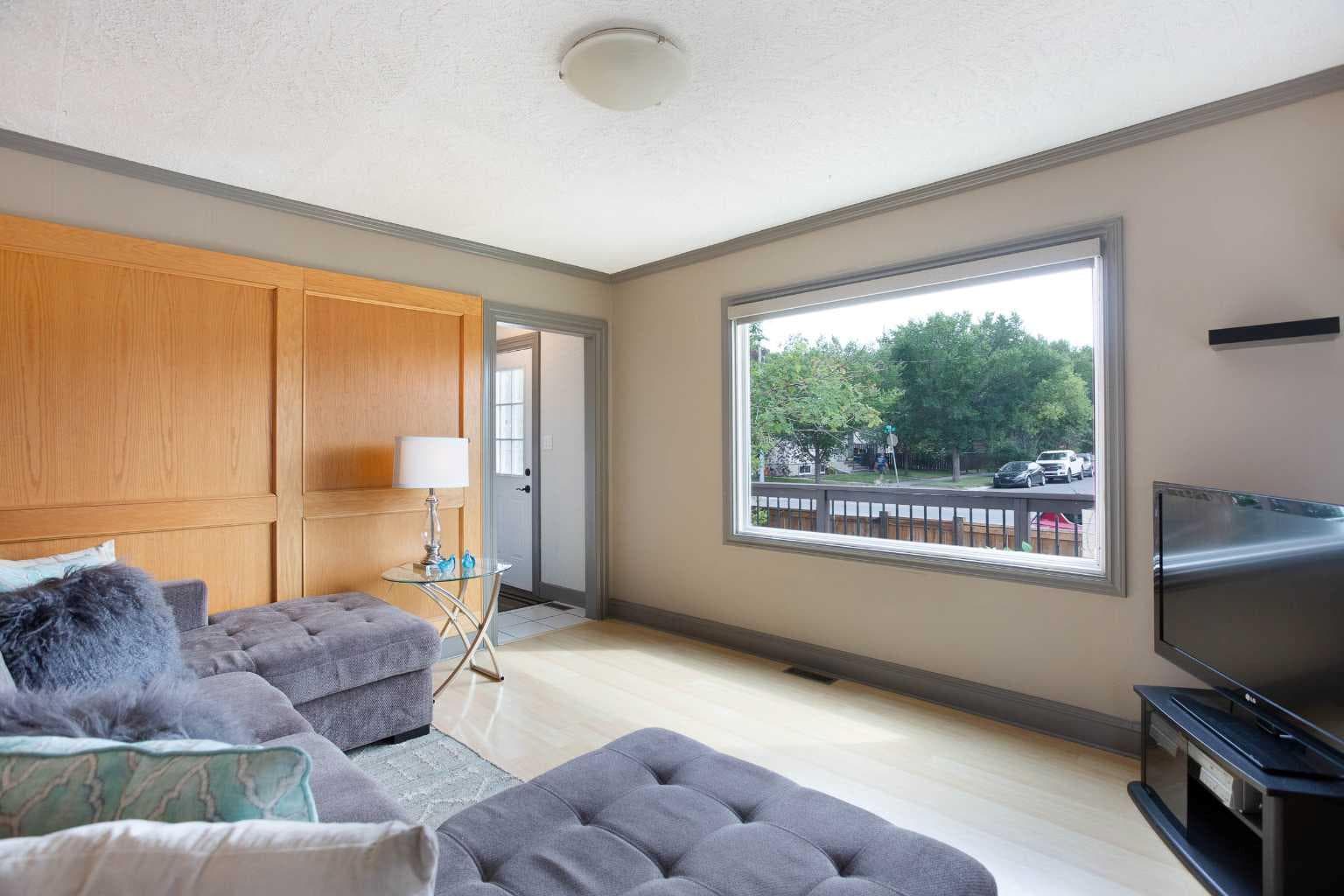 506 8 Avenue NE — photo 4