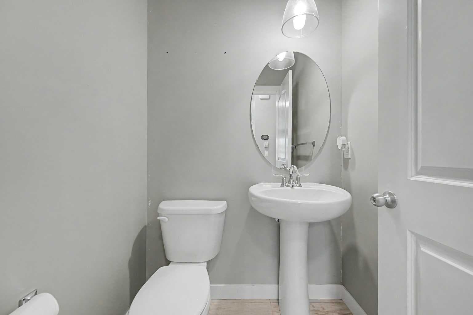 604 Midtown Place SW — photo 4