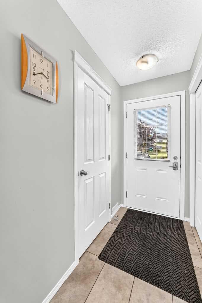 802, 140 Sagewood Boulevard SW — photo 3