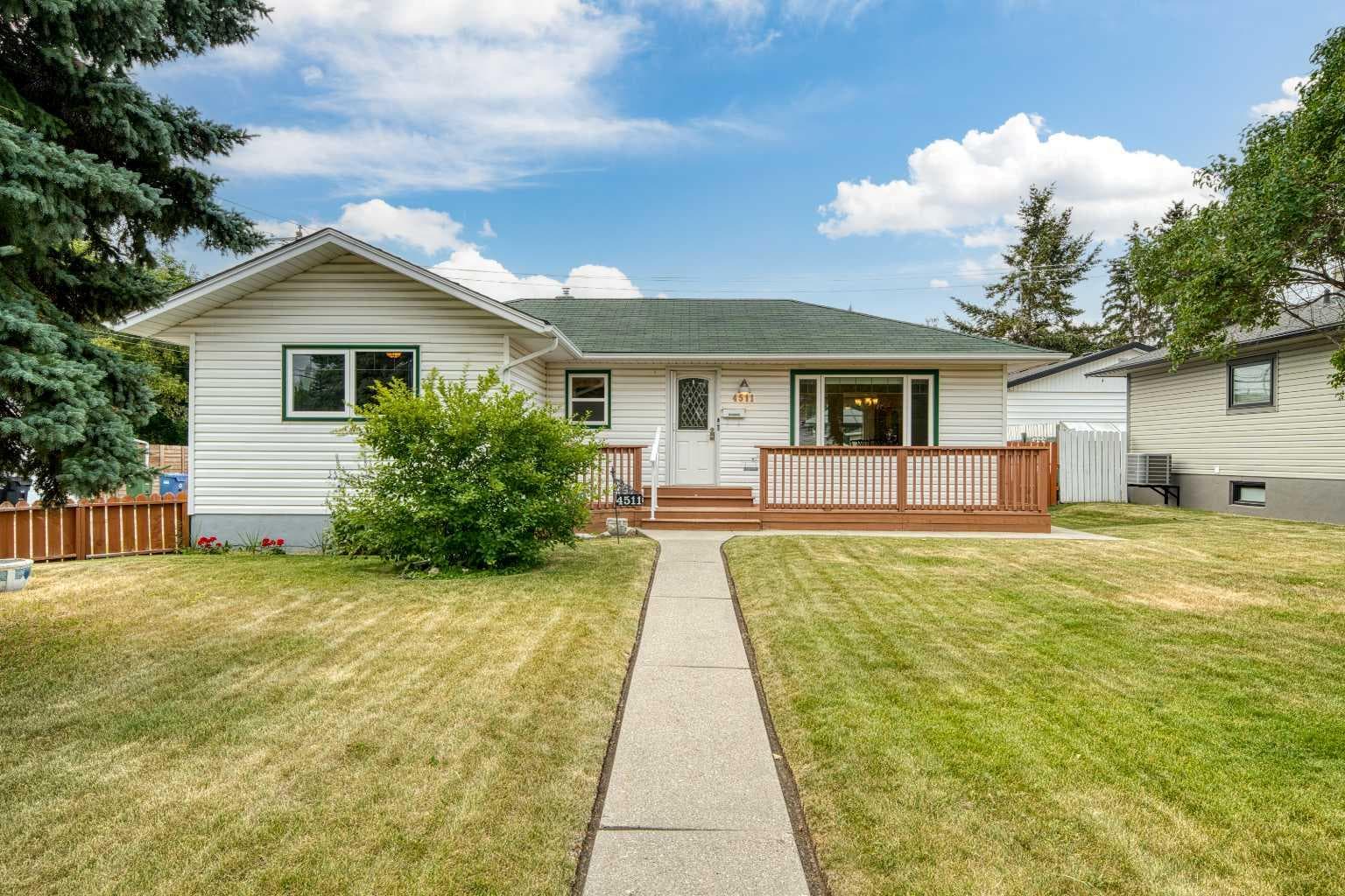 4511 41 Avenue SW — photo 1