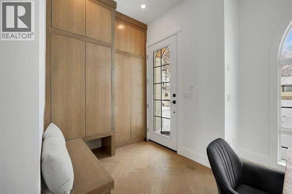 518 34A Street NW — photo 4