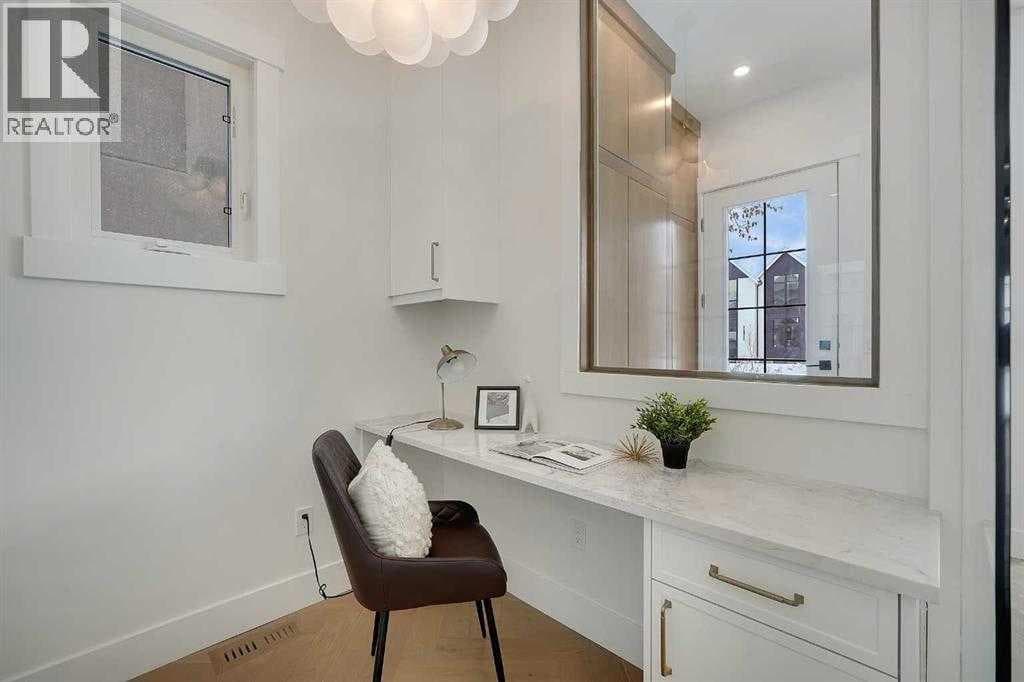518 34A Street NW — photo 5