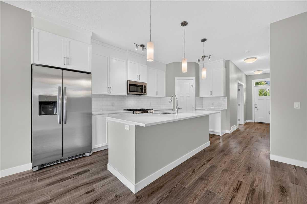97 Seton Manor SE — photo 4