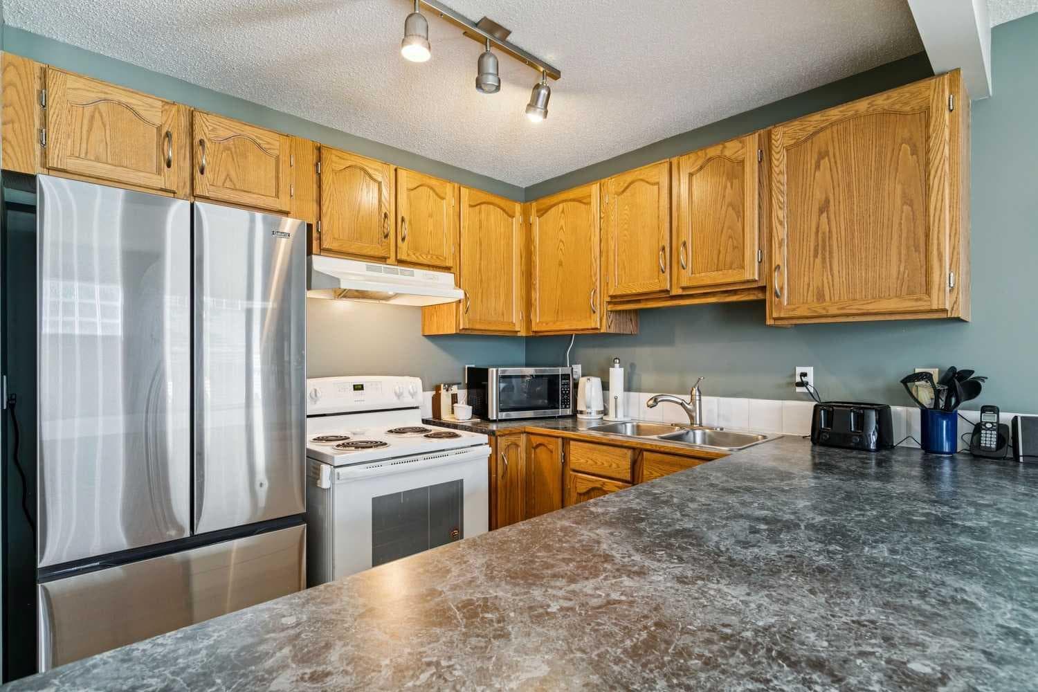 148 Everstone Drive SW — photo 5
