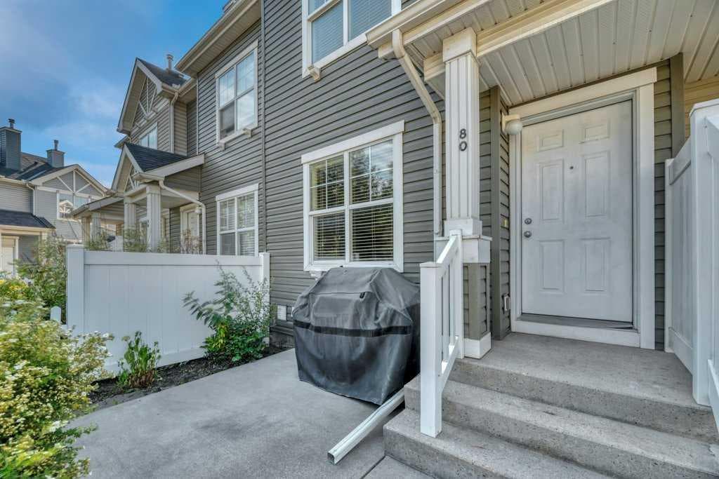 80 Elgin Gardens SE — photo 3