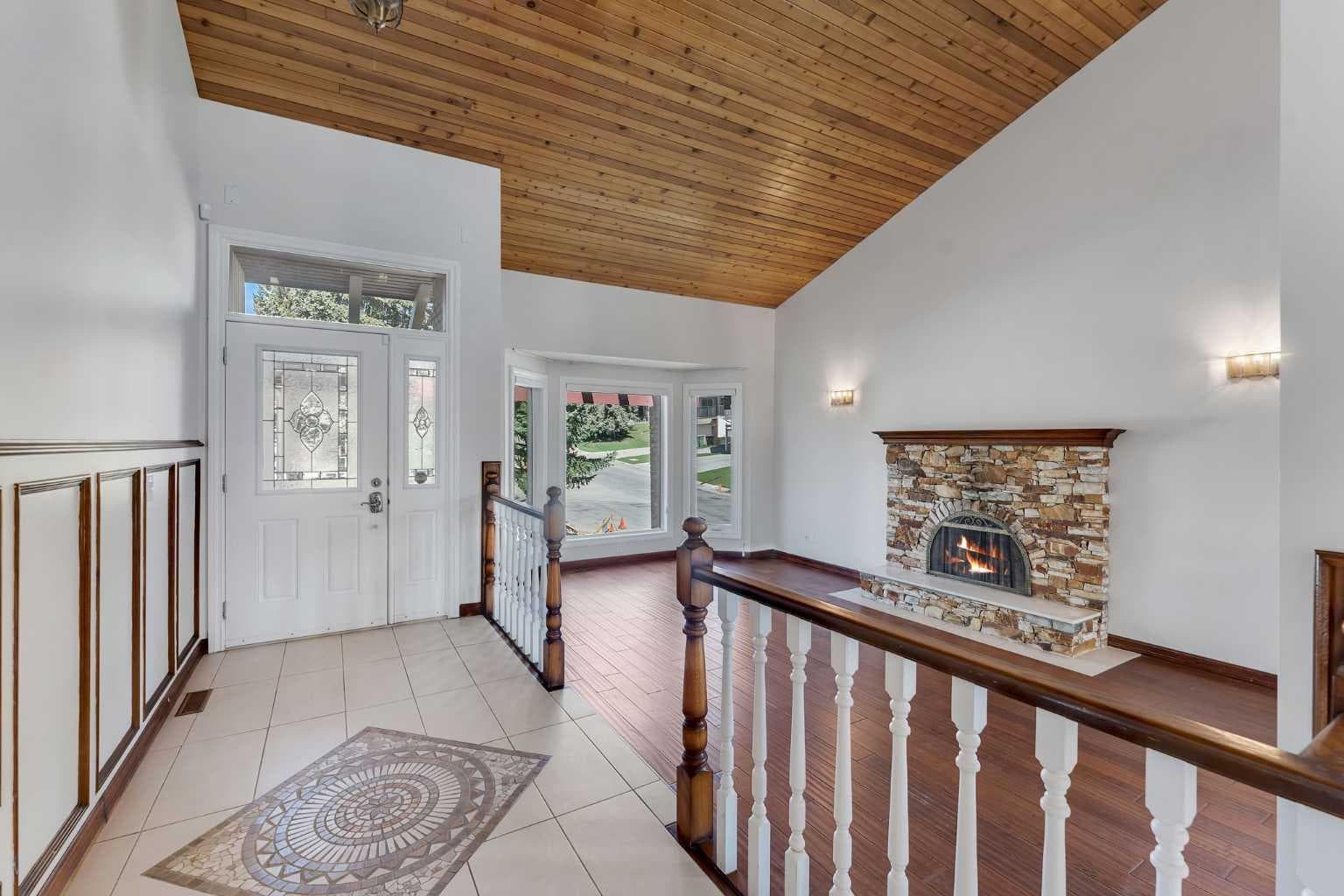 4 Edgehill Crescent NW — photo 4