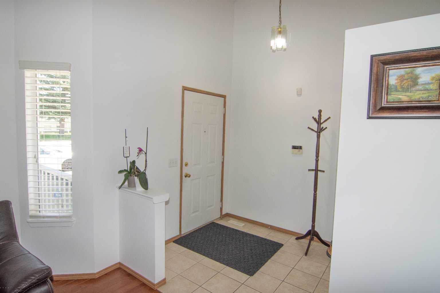 3850 Catalina Boulevard NE — photo 3