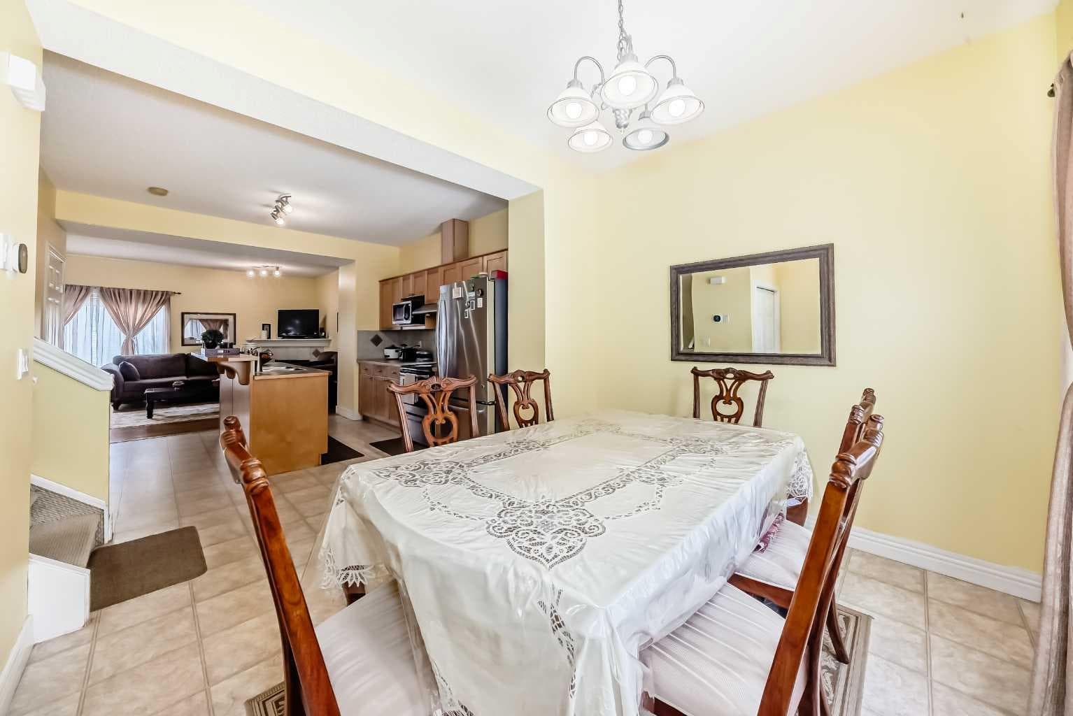 187 Bridlewood View SW — photo 5