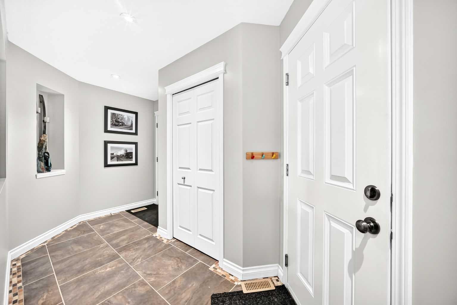 265 Bridleridge View SW — photo 2