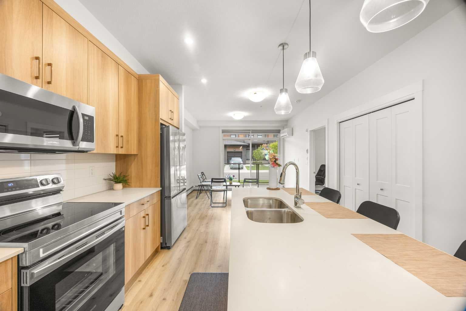 2104, 55 Lucas Way NW — photo 4