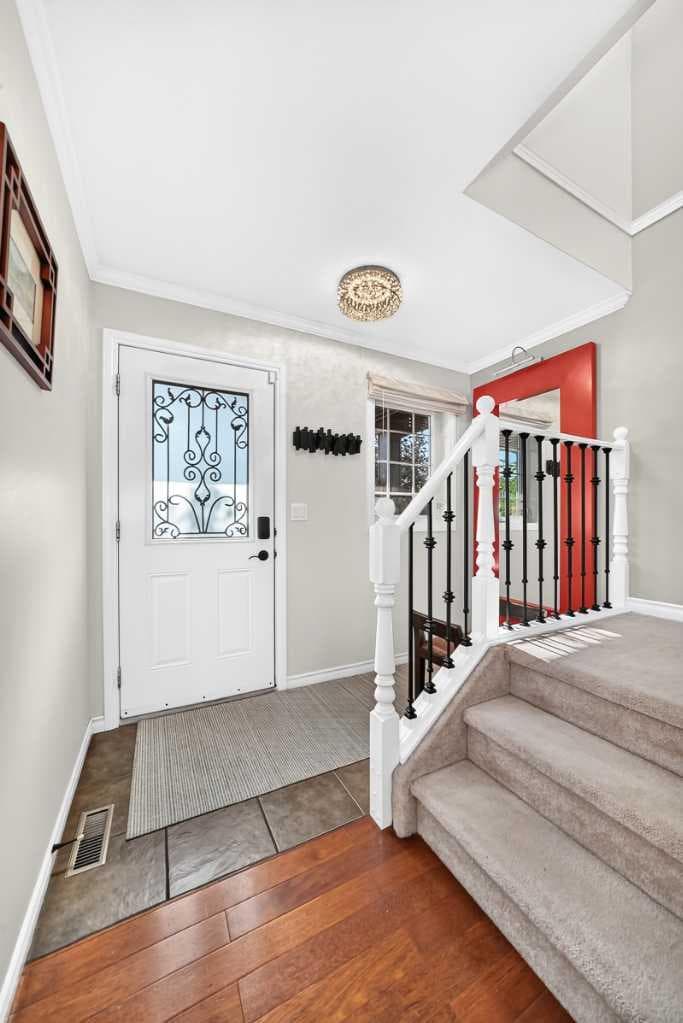 60 Arthur Close — photo 5