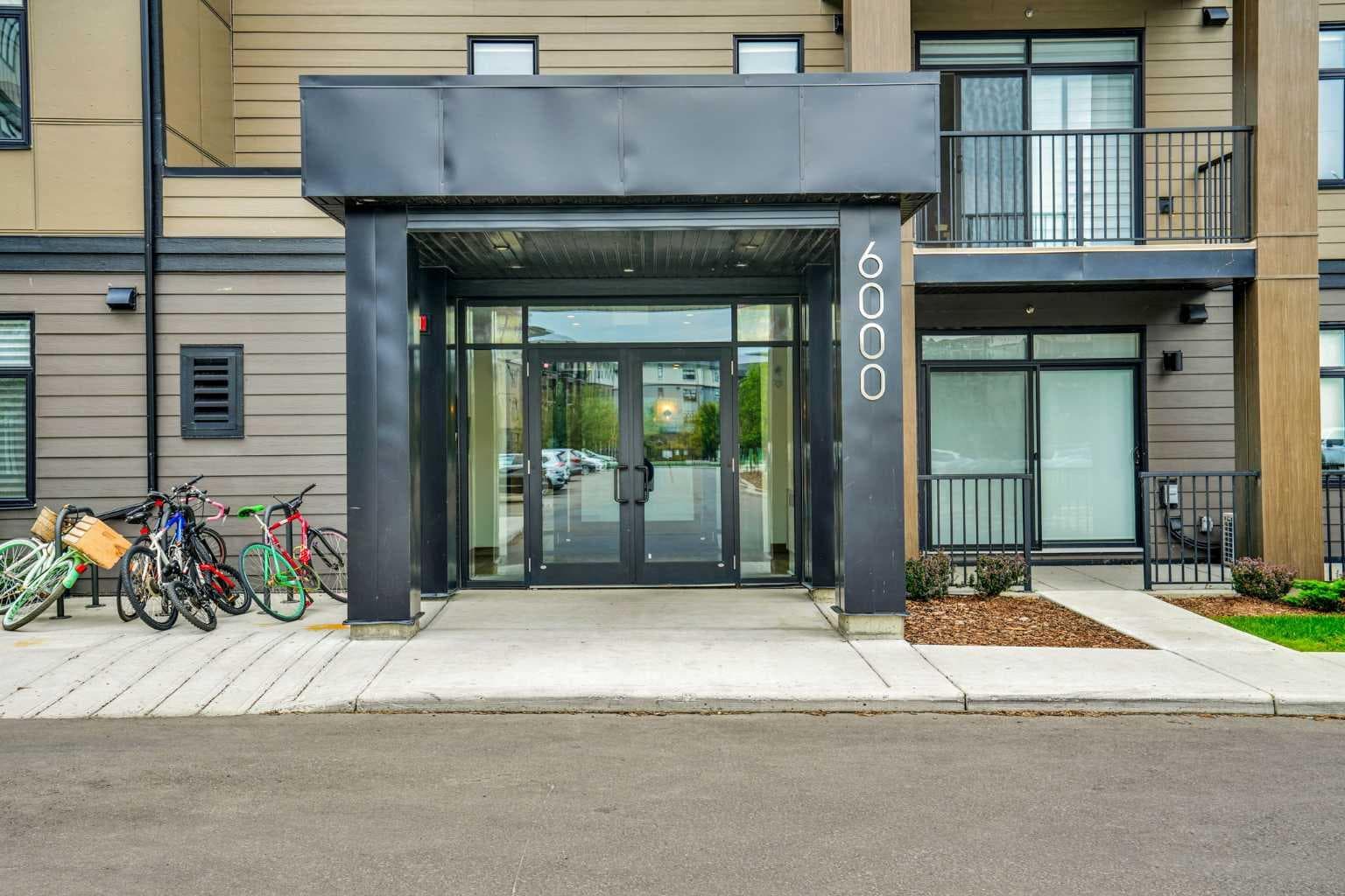 6412, 200 Seton Circle SE — photo 1