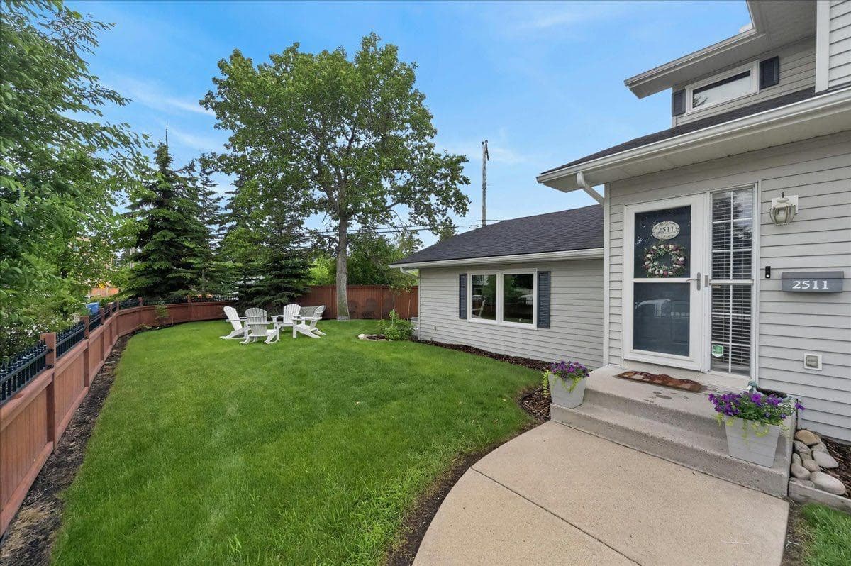2511 Exshaw Road NW — photo 3