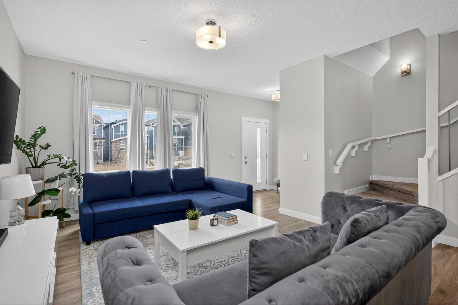 226 148 Avenue NW — photo 3