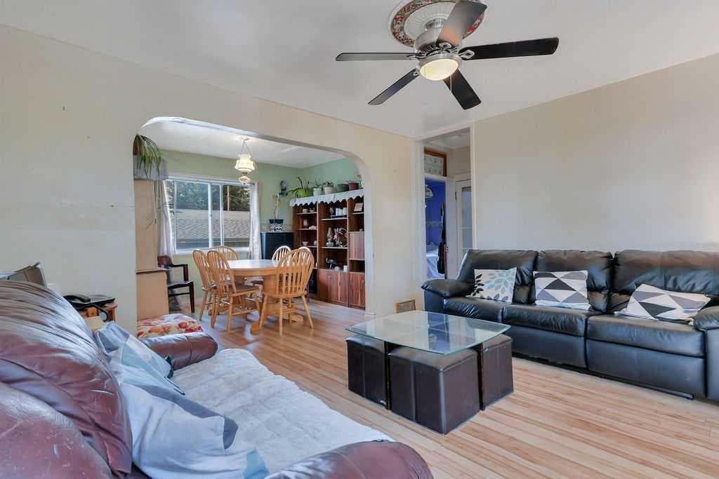5156 47 Street — photo 2