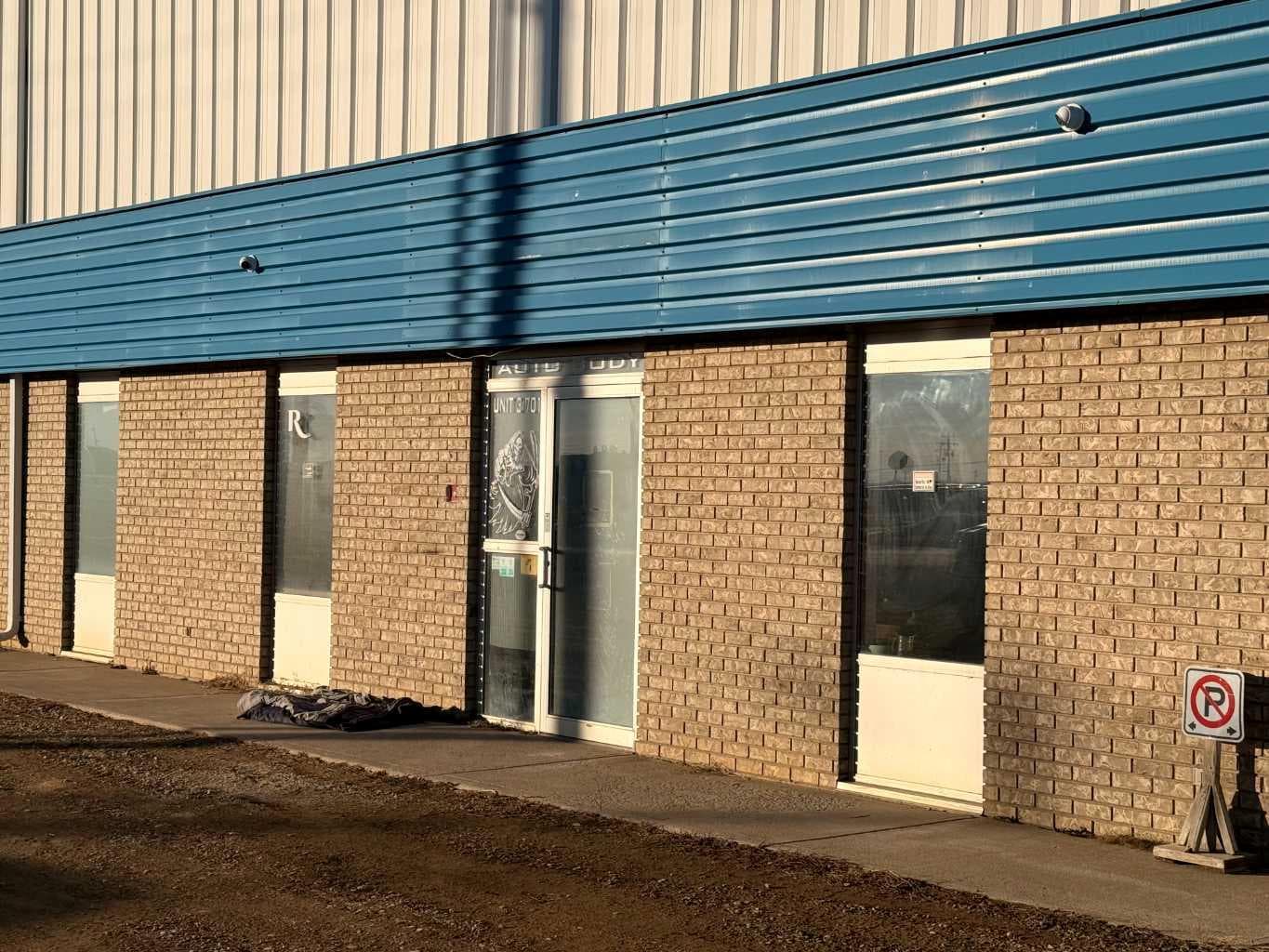 3, 701 McCool Street — photo 3