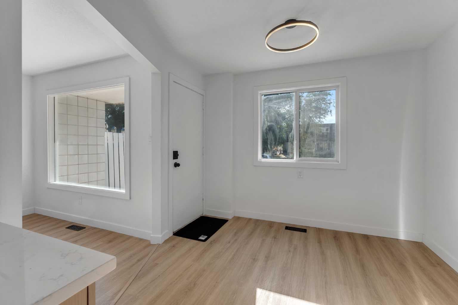 7630 24 Street SE — photo 2