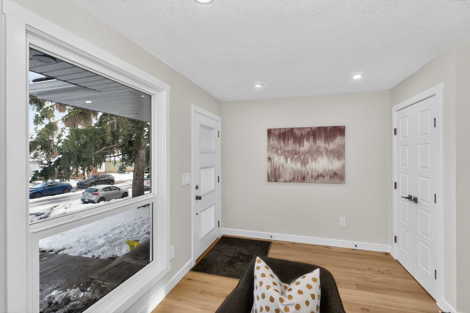 12031 Candiac Road SW — photo 2
