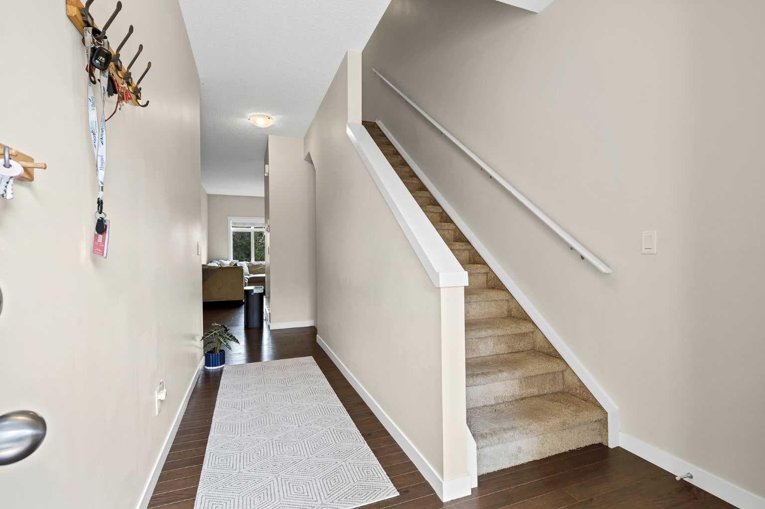 72 Copperpond Landing SE — photo 5