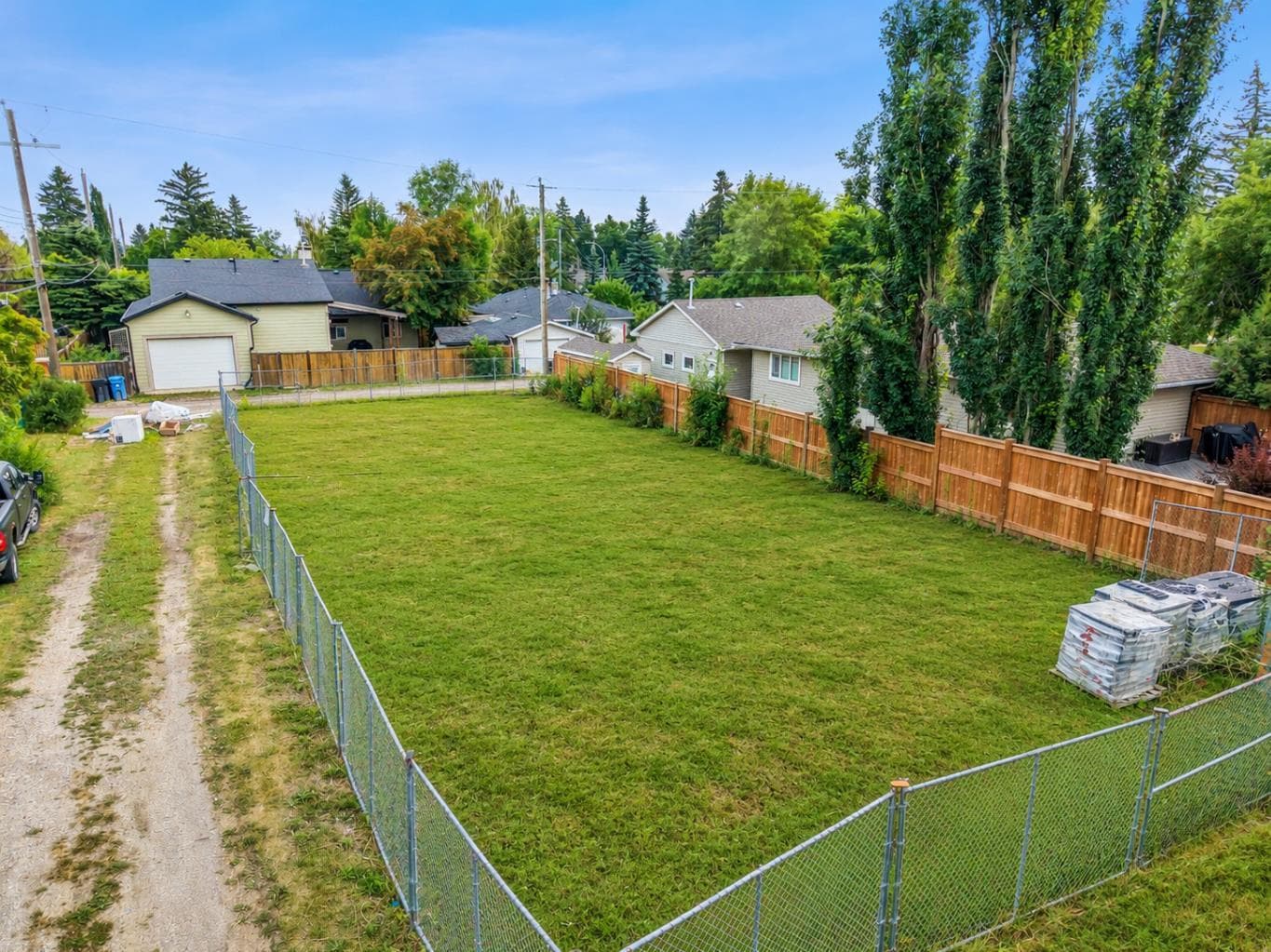 2624 Granville Street SW — photo 5