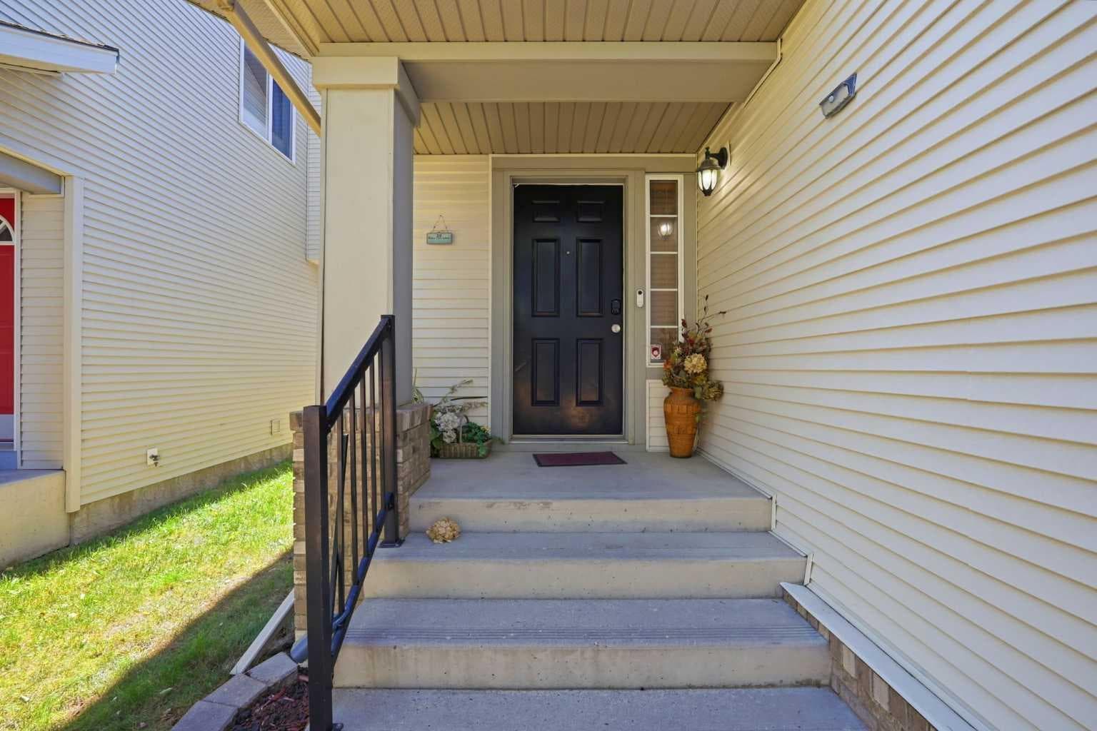 84 Cougar Ridge Circle SW — photo 3