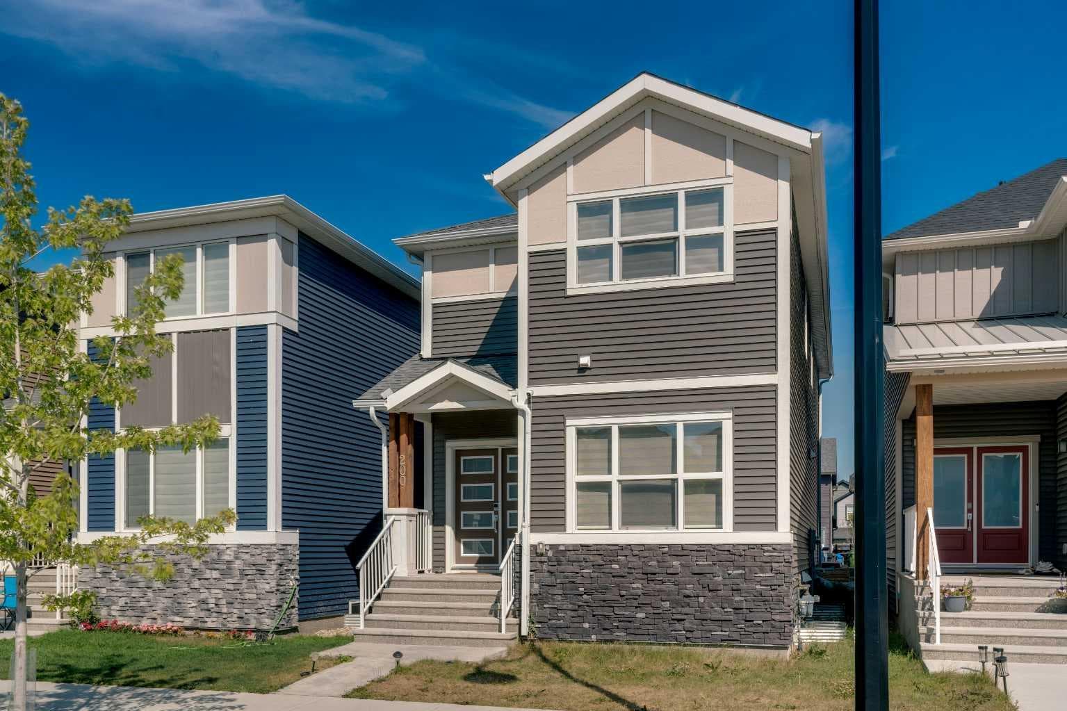 200 Homestead Drive NE — photo 2