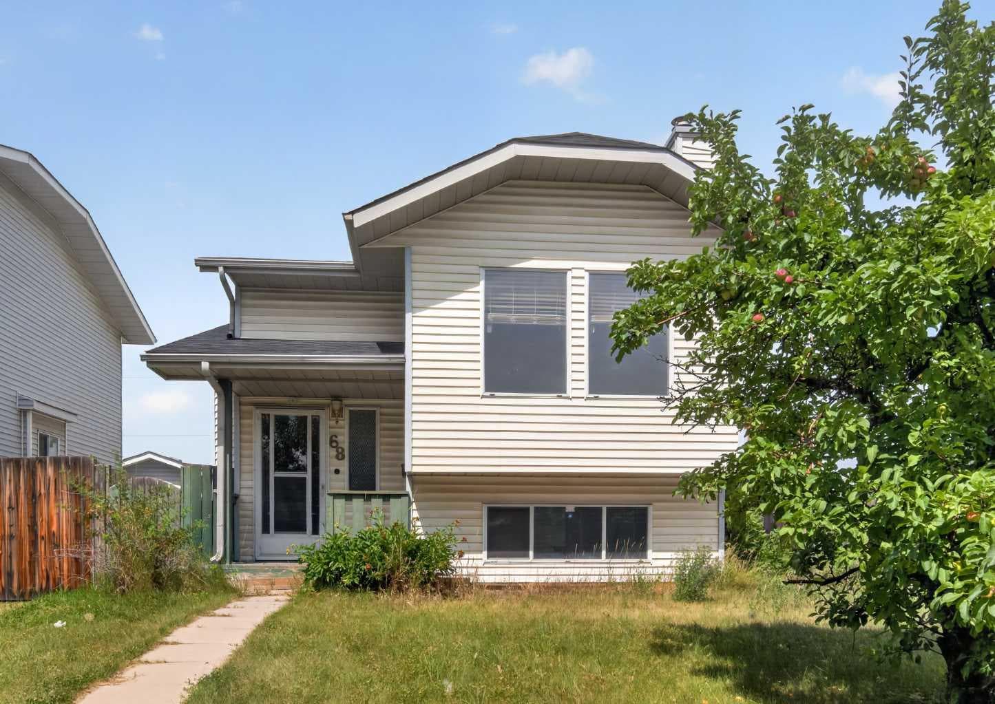 68 Erin Park Drive SE — photo 1