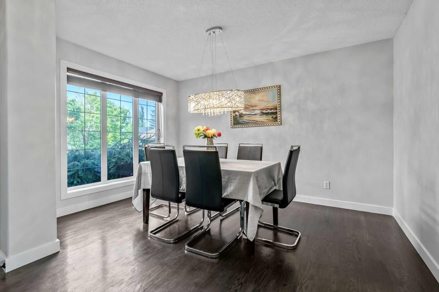 123 Cranwell Close SE — photo 5