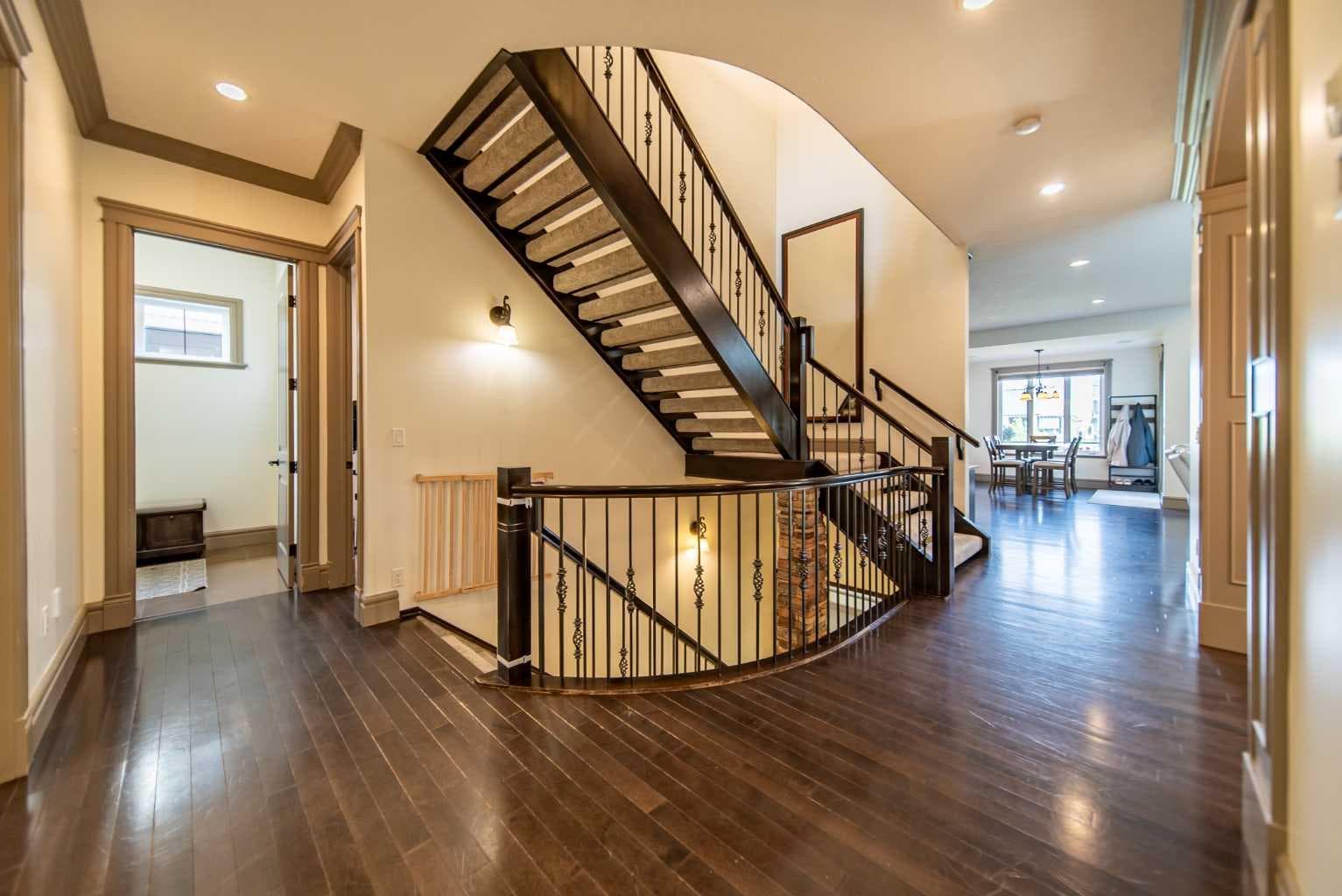 1109 Coopers Drive SW — photo 4