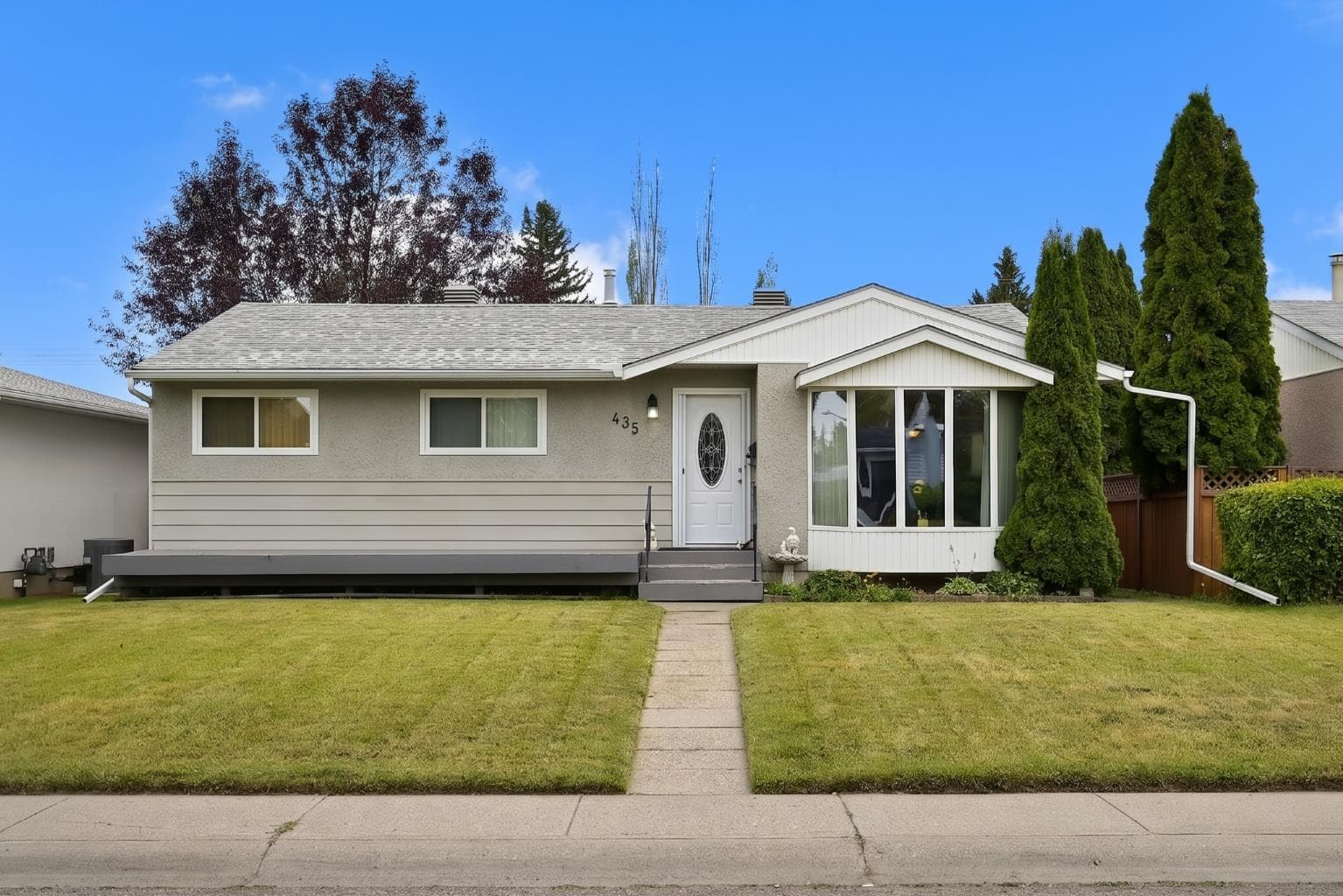 435 88 Avenue SE — photo 1
