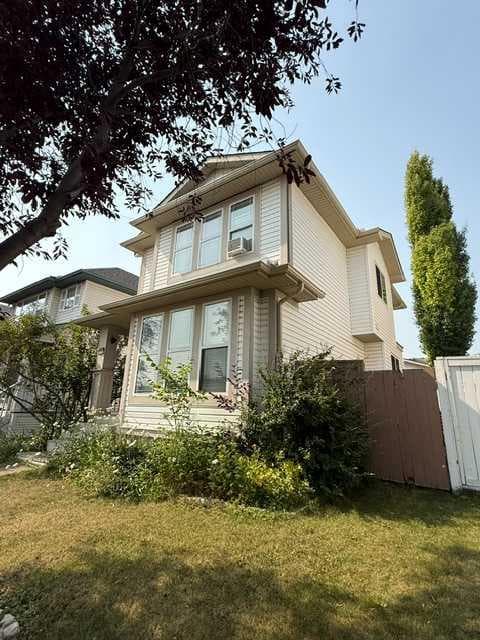 170 Country Hills Heights — photo 3