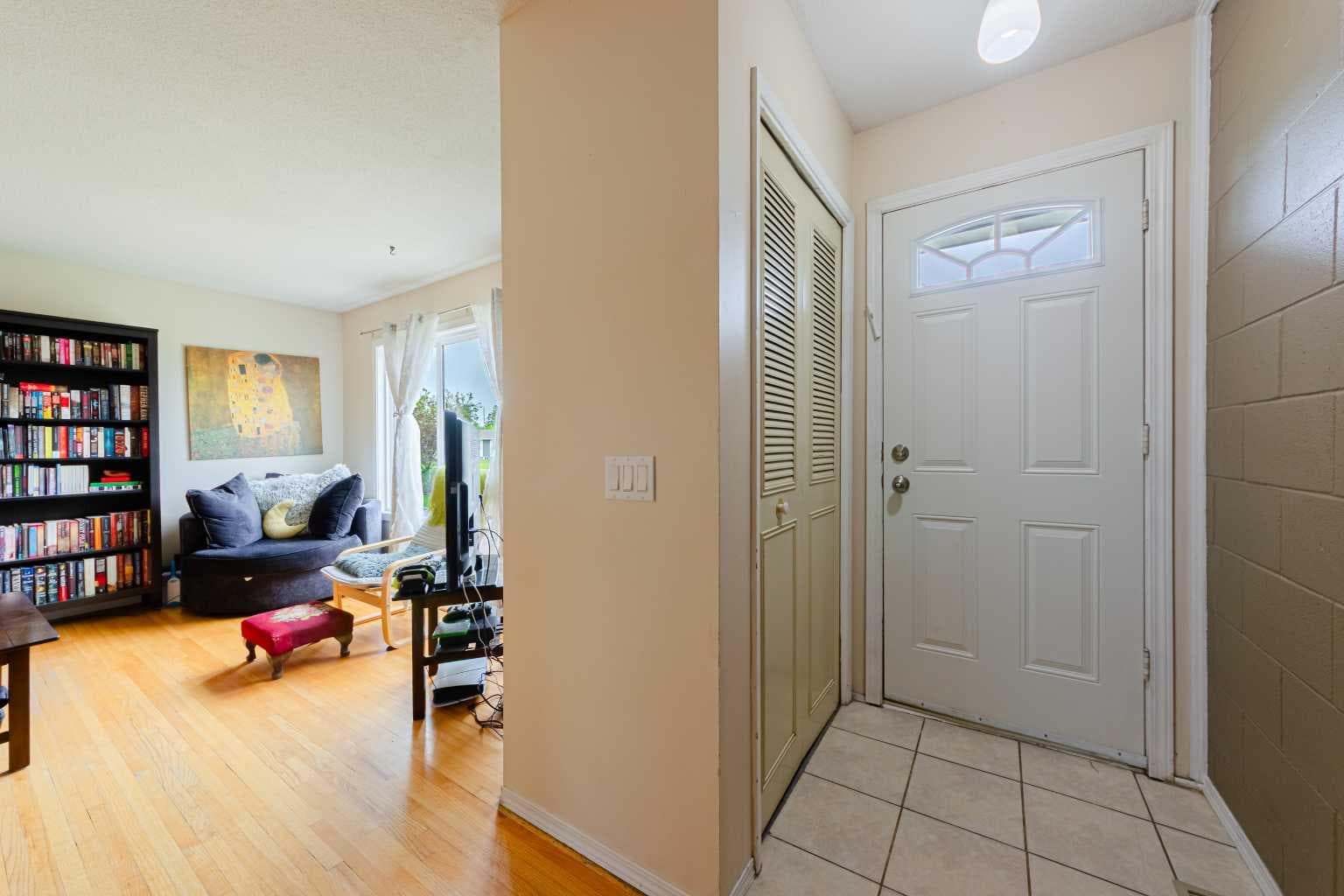 5412 14 Avenue SE — photo 4