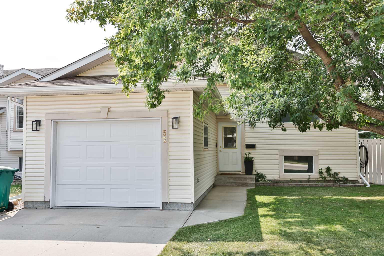 52 Ermineview Way N — photo 1