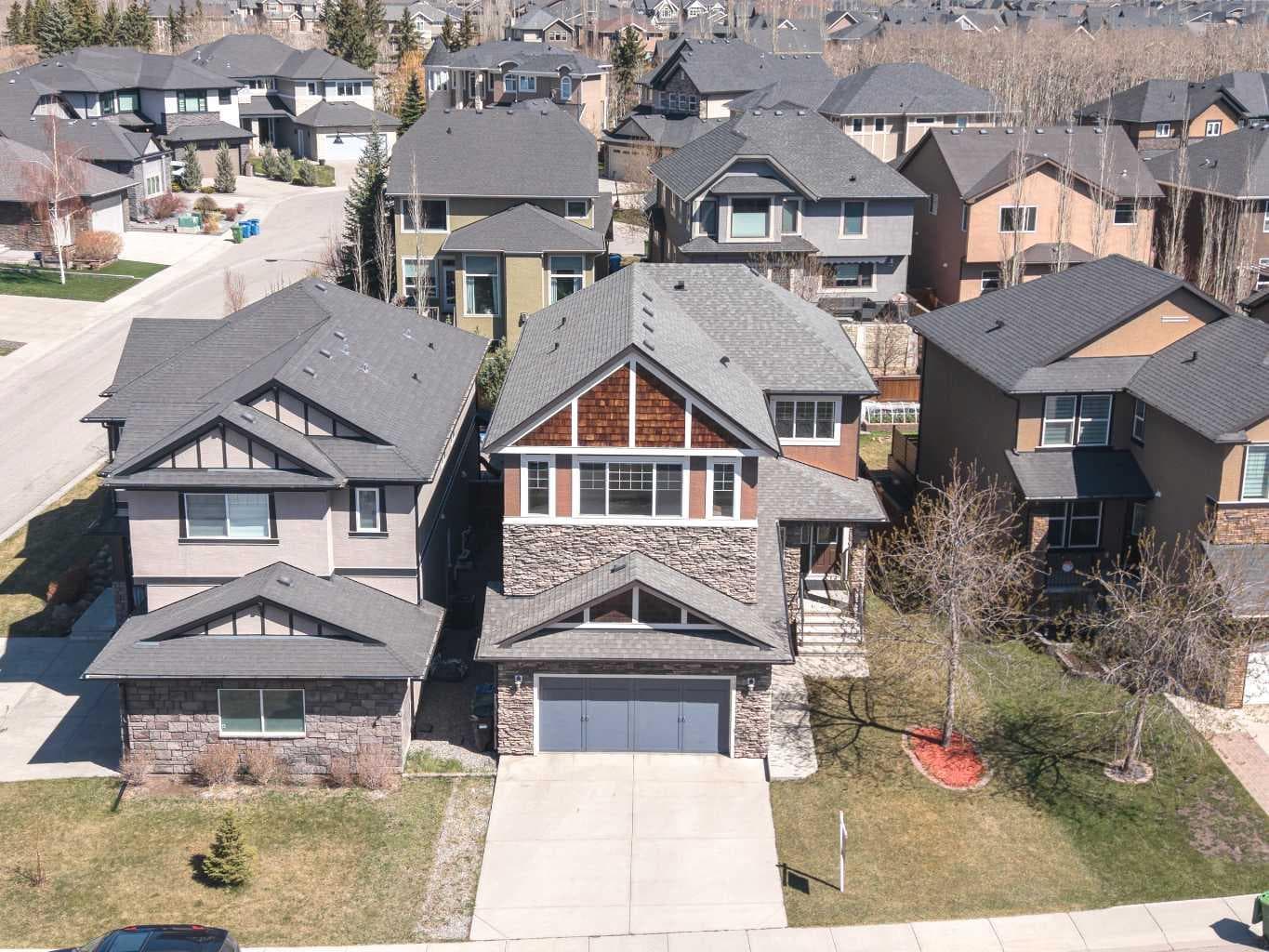 10 Aspenshire Place SW — photo 2