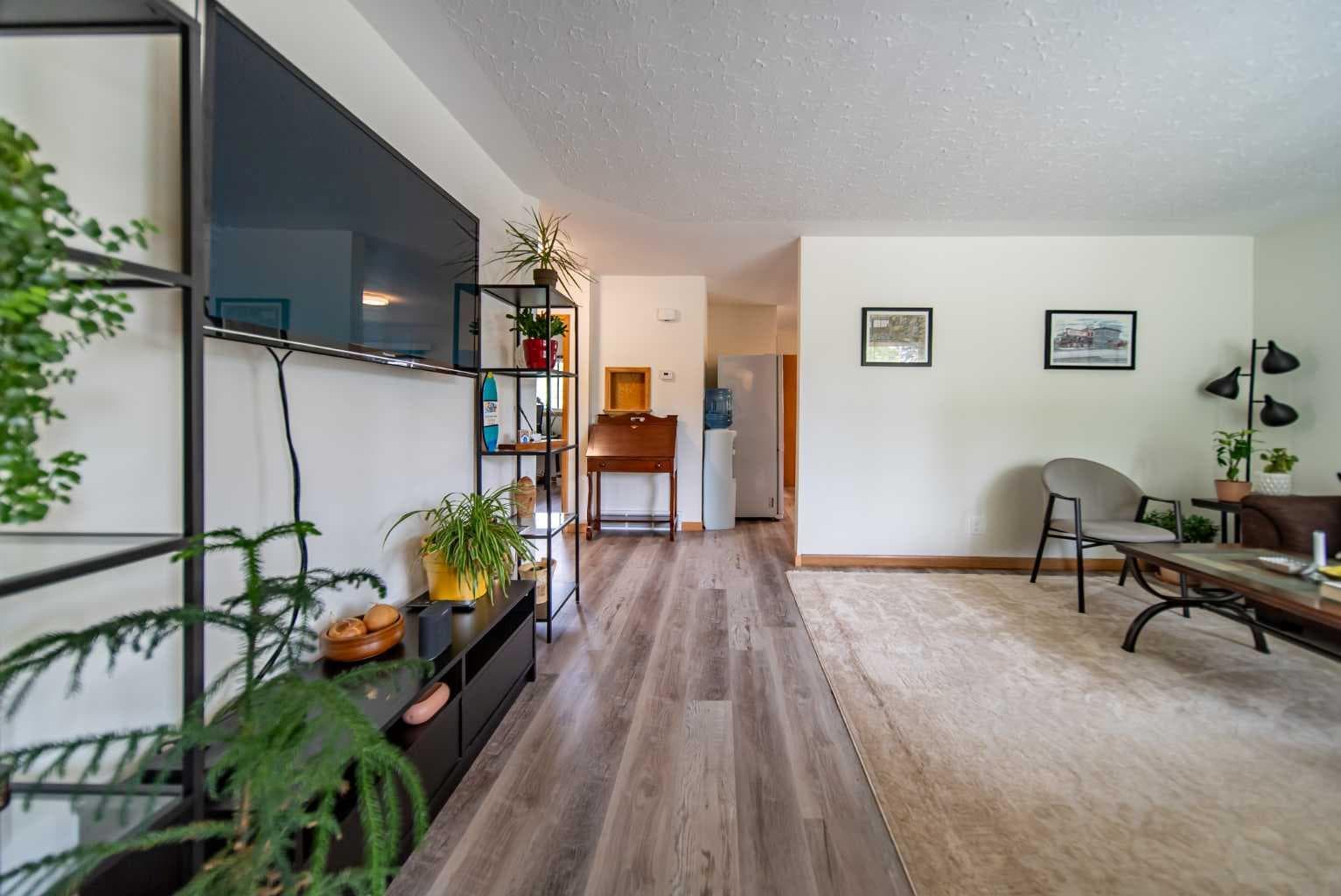 84 Waterloo Drive SW — photo 4