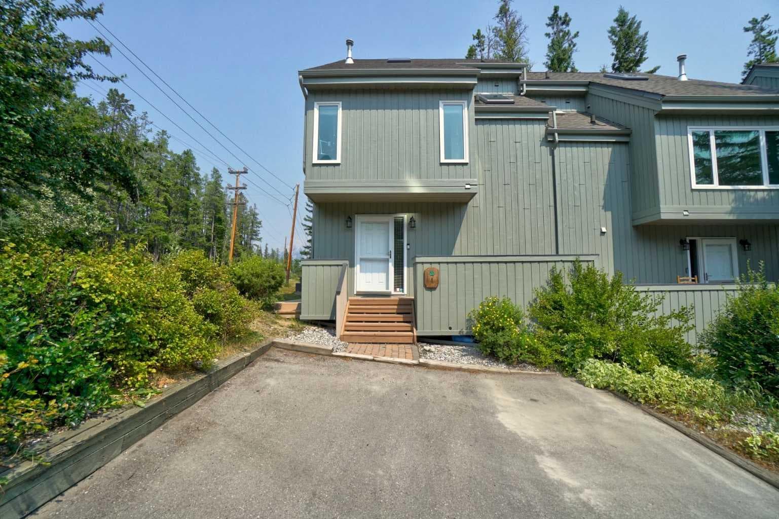 4, 1065 Evergreen Circle — photo 3