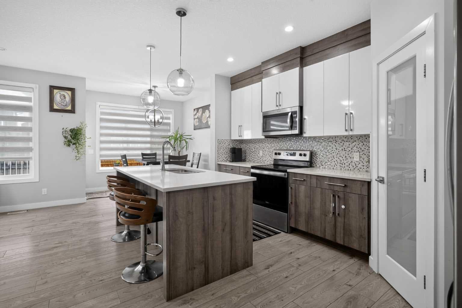 439 Bayview Way SW — photo 5