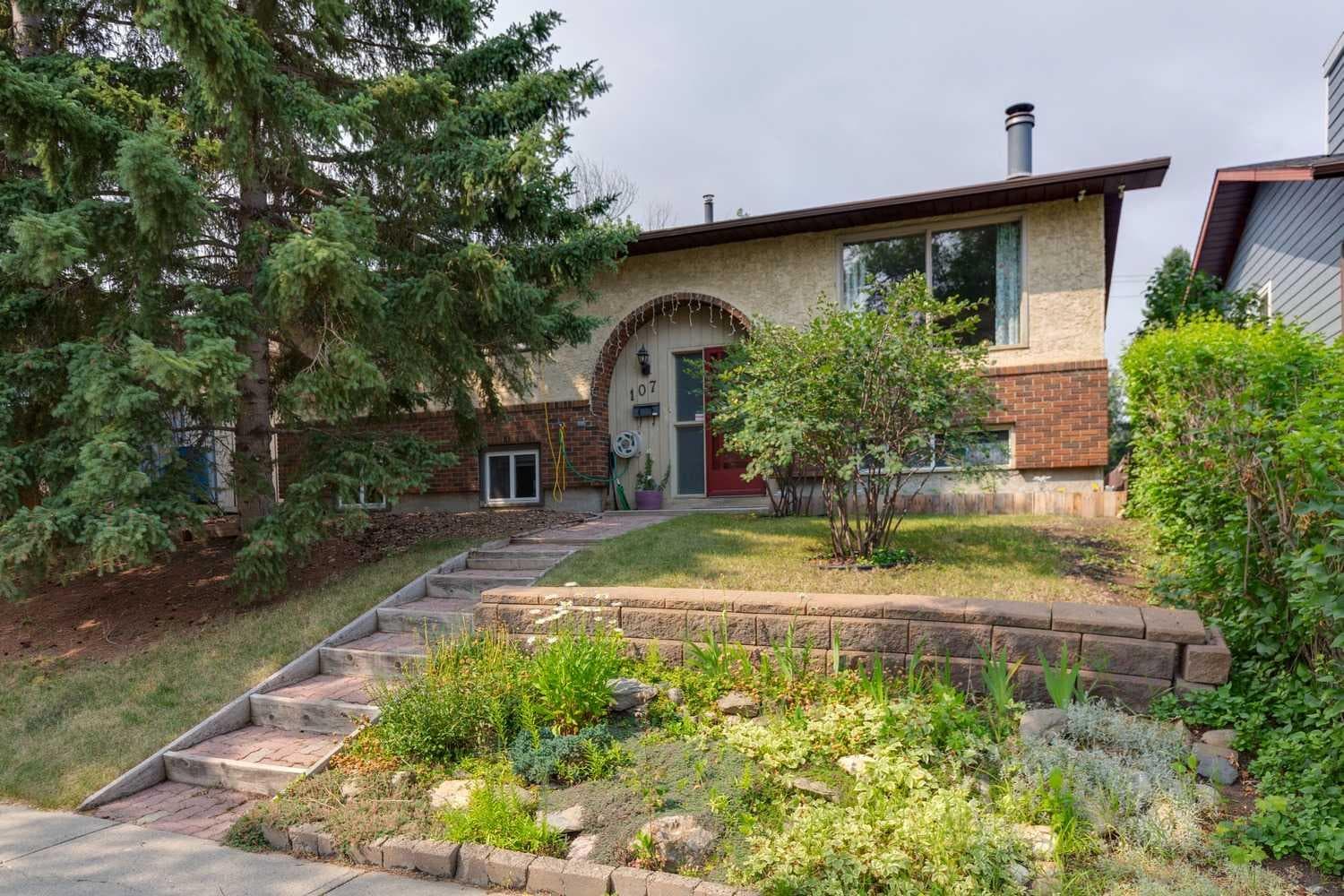 107 Bermuda Drive NW — photo 2