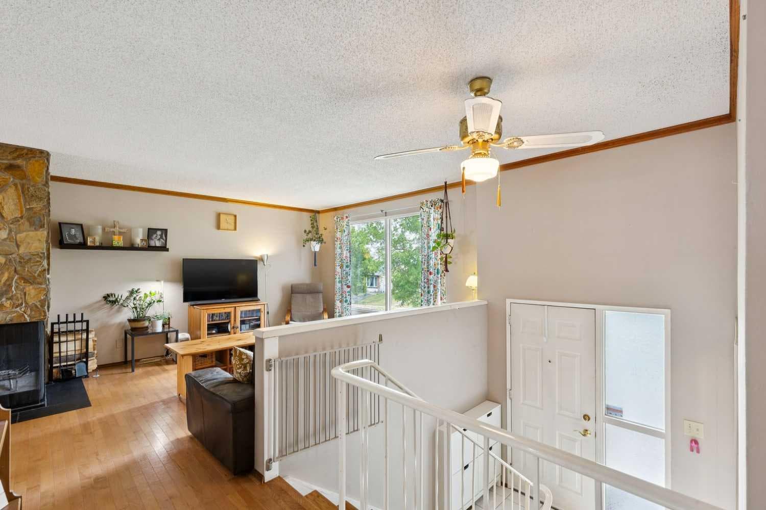107 Bermuda Drive NW — photo 3