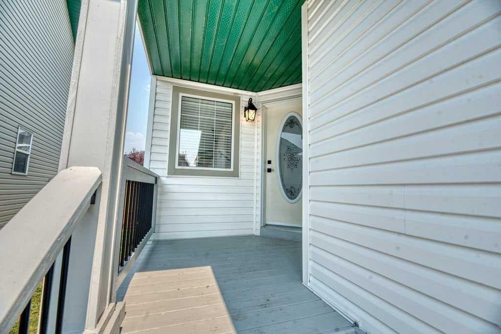 20 Taracove Crescent NE — photo 3