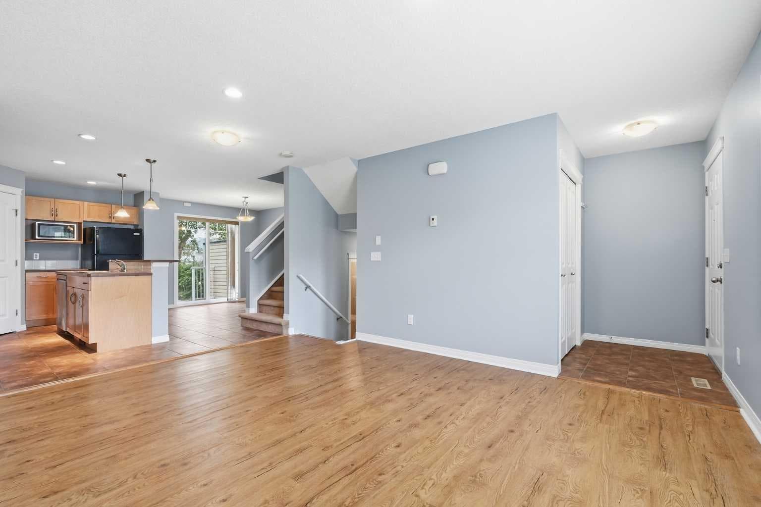 149 Prestwick Villas SE — photo 4