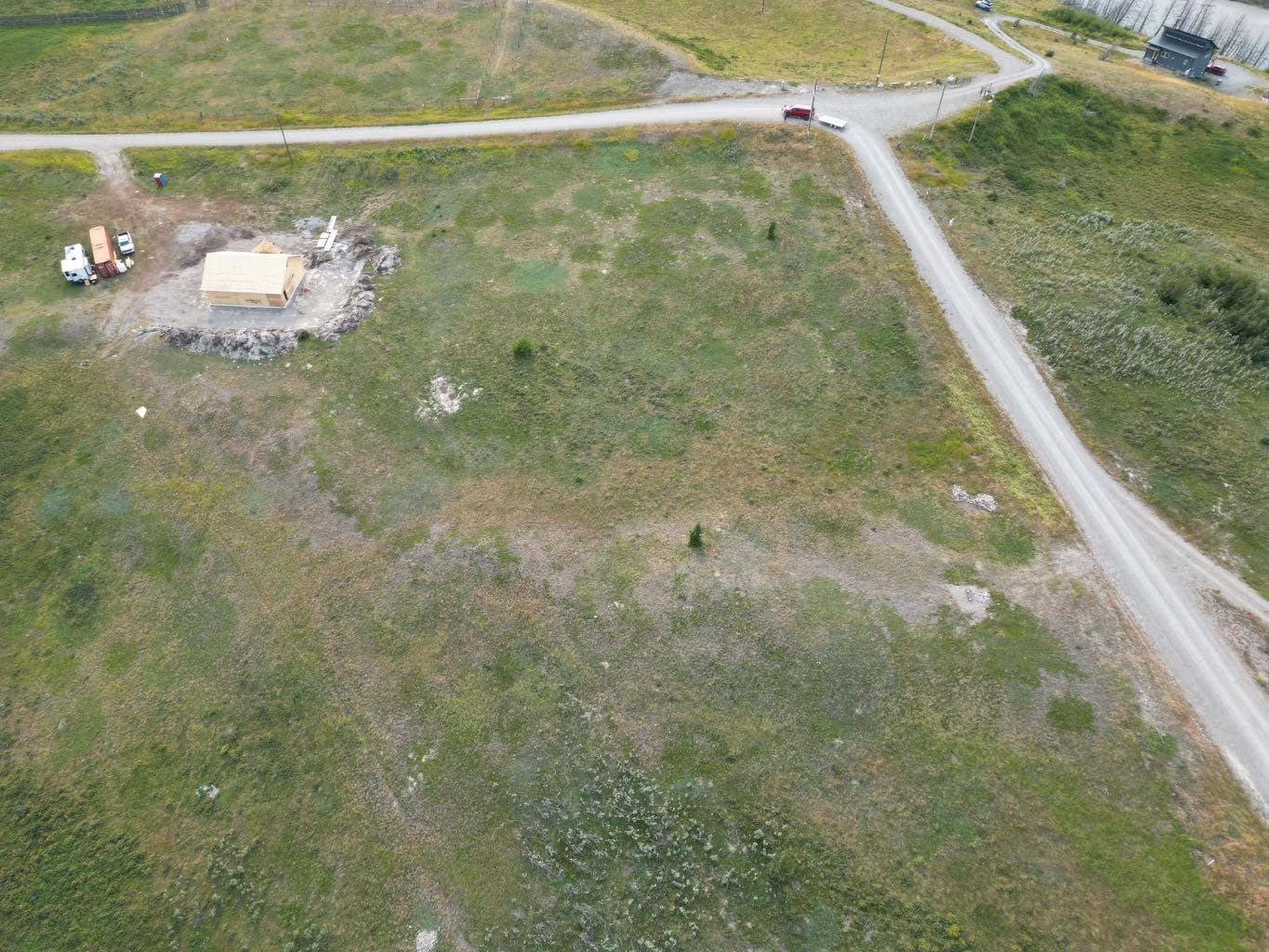 2 Paradise Drive — photo 2