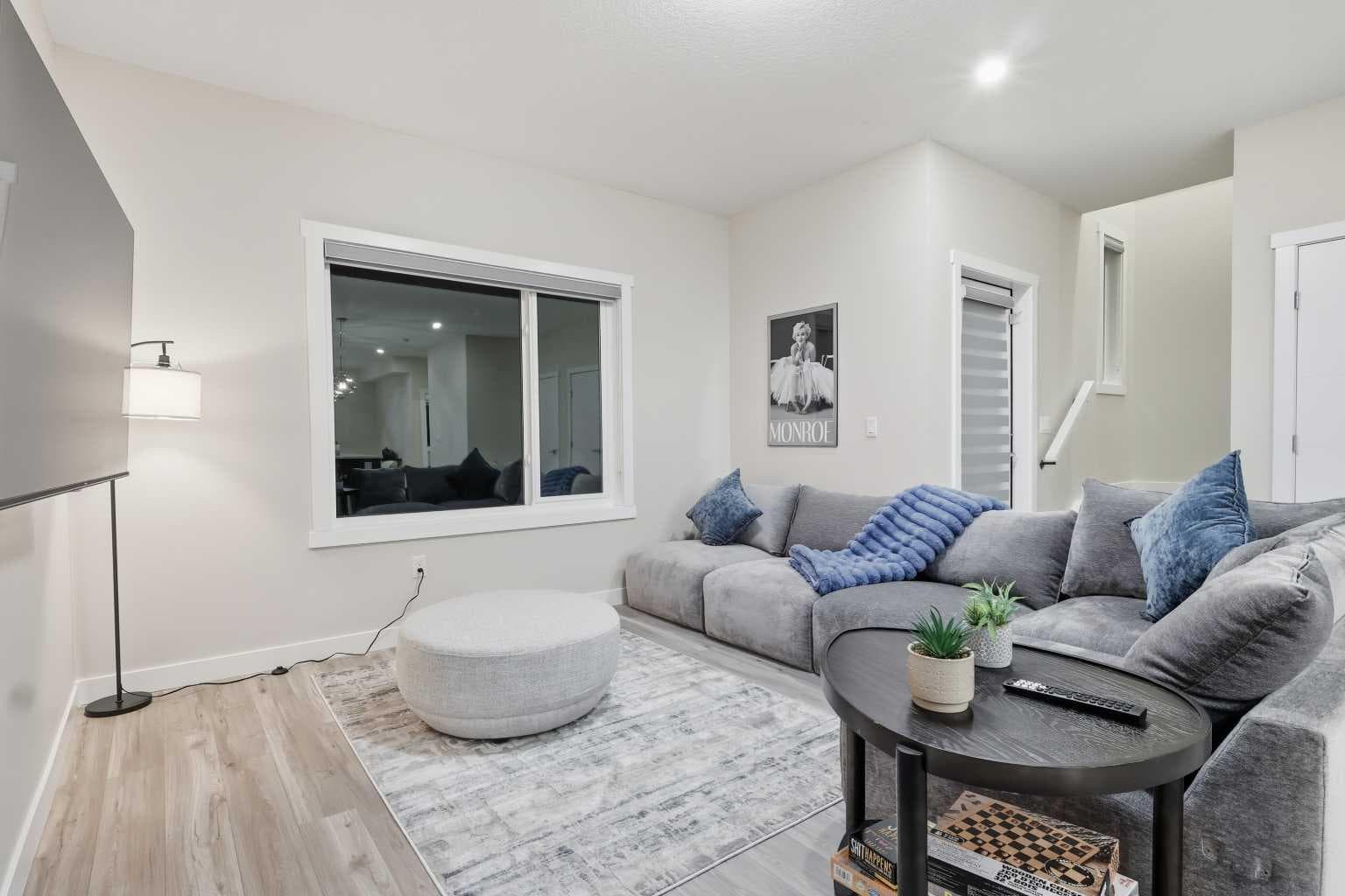 110 Red Sky Villas NE — photo 2