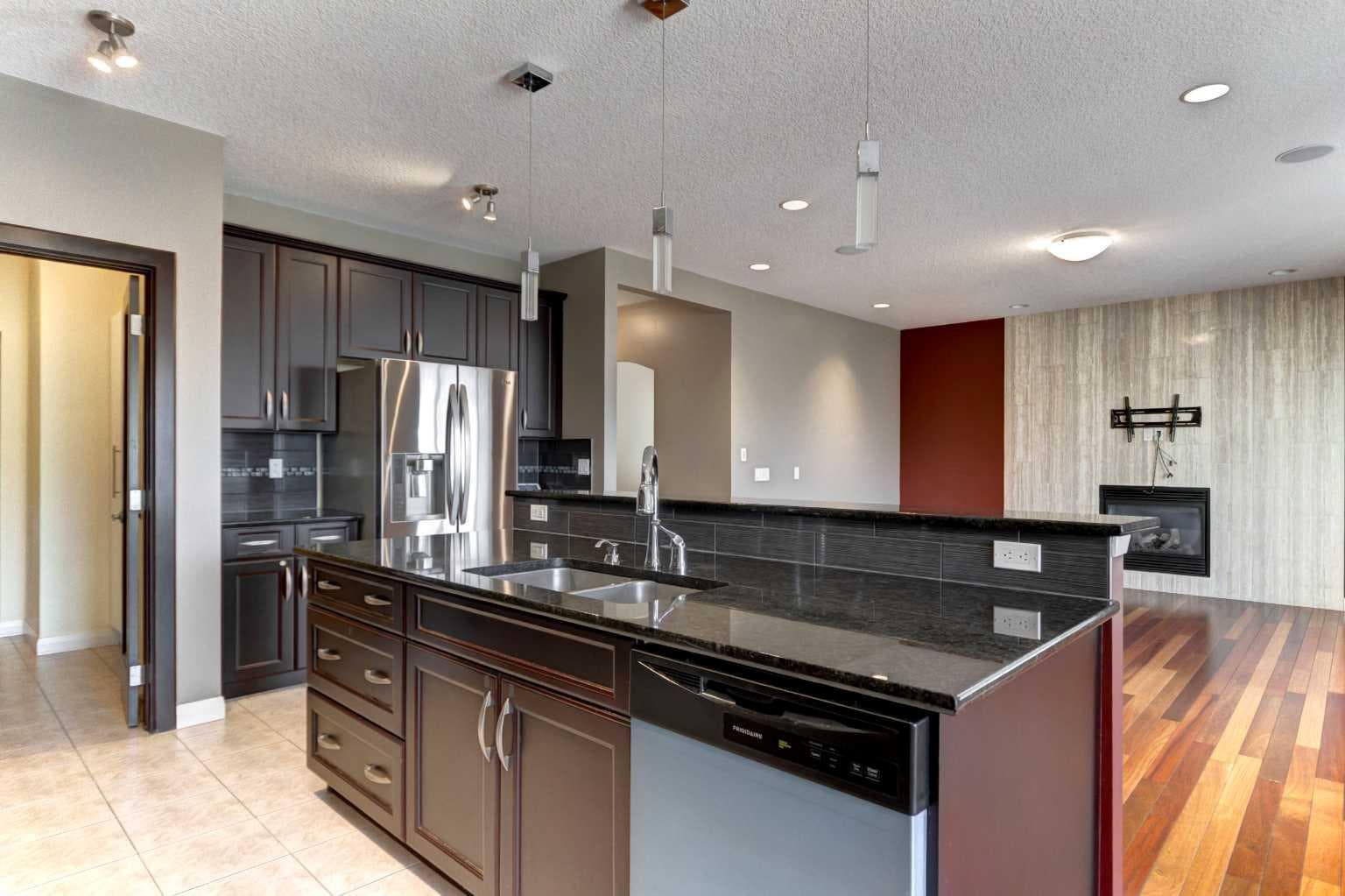 406 Silverado Boulevard SW — photo 5