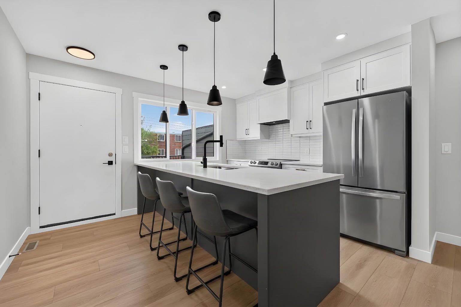 2022 12 Avenue SW — photo 5