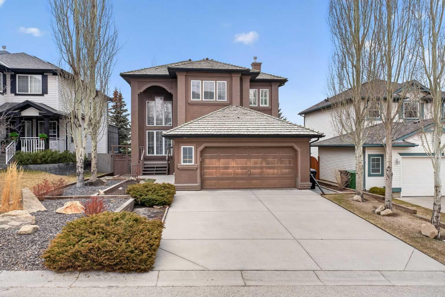 111 Valley Ponds Crescent NW — photo 1