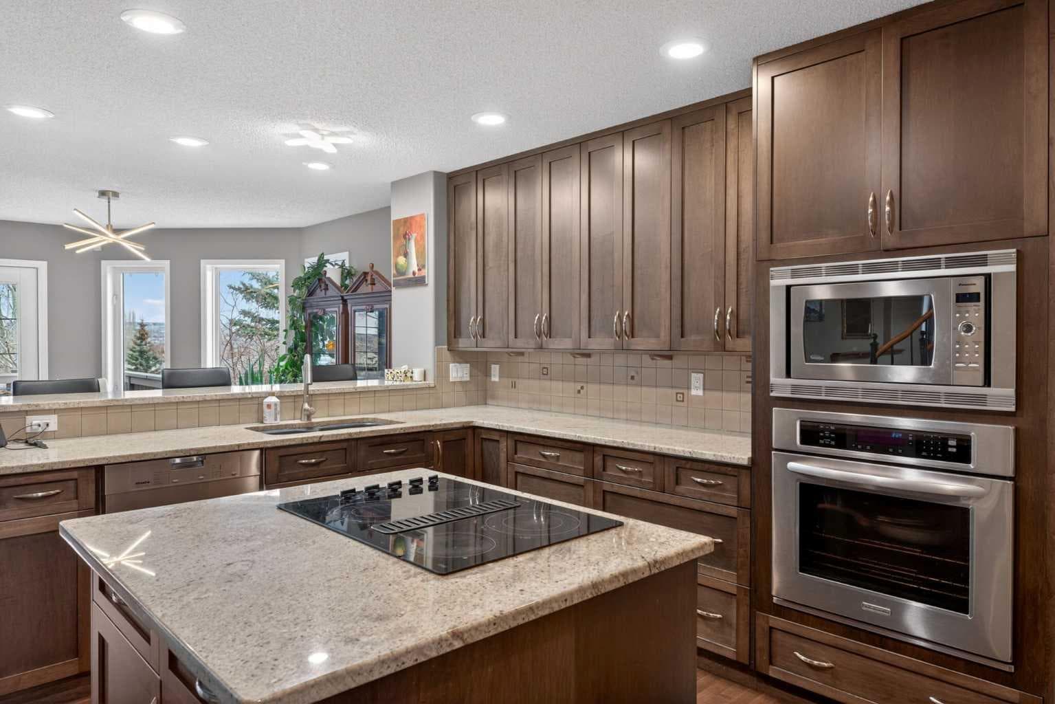 111 Valley Ponds Crescent NW — photo 5