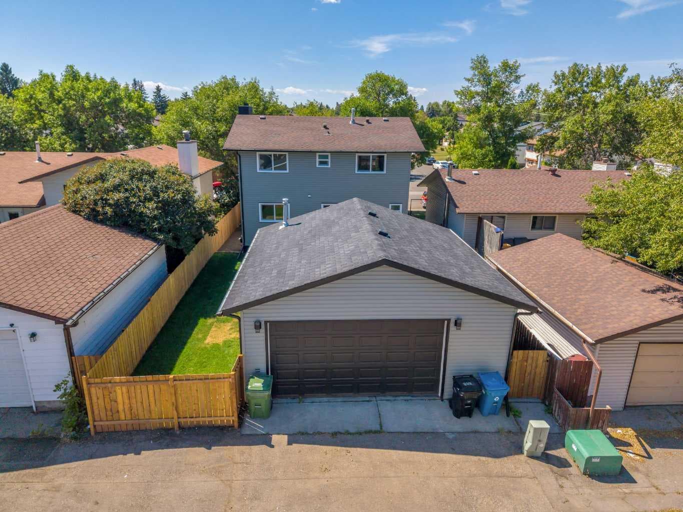 24 Templewood Road NE — photo 4