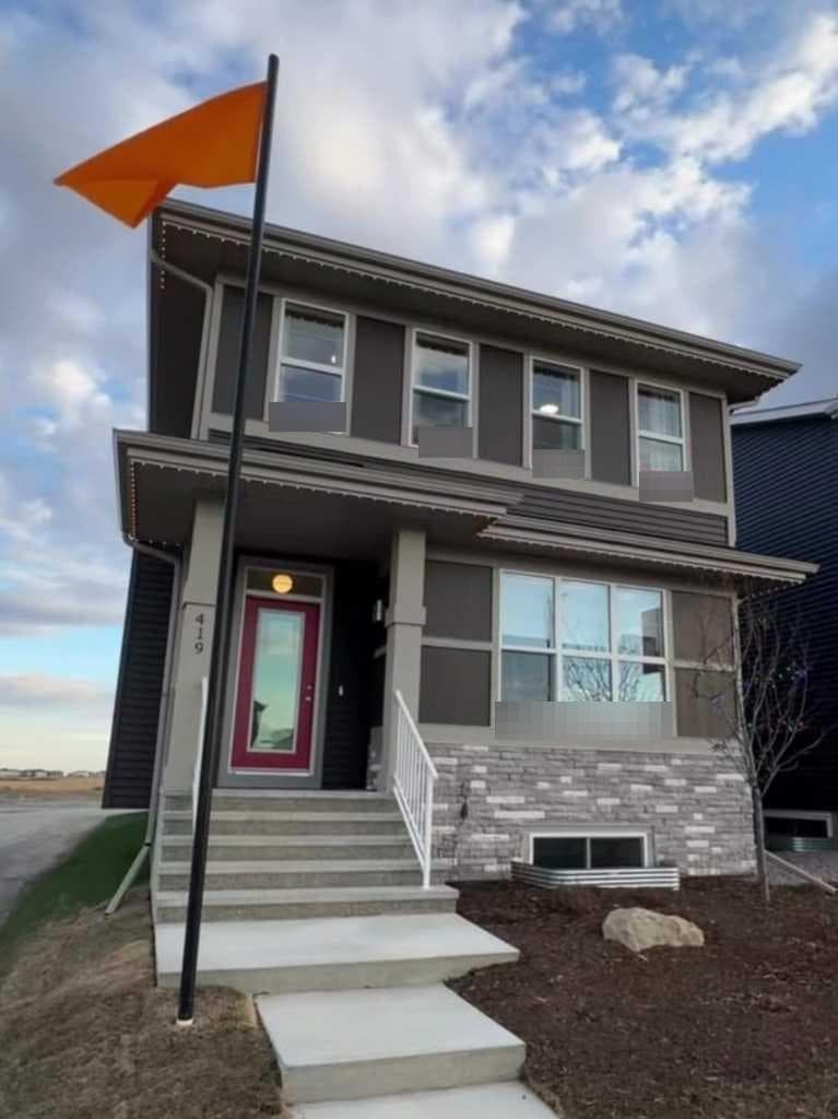 447 Chelsea Port Crossing — photo 1